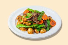 Beef with Peapods & Mushrooms